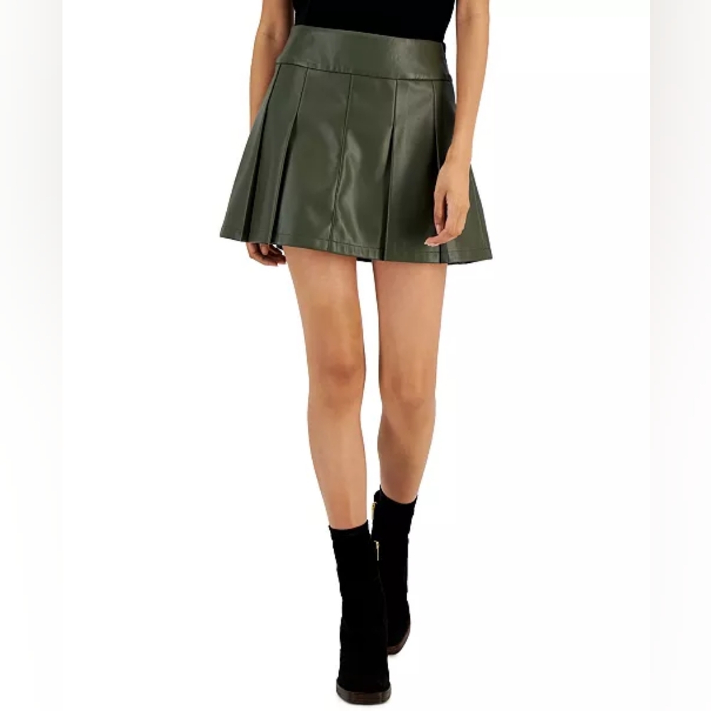 Tinseltown Juniors' Faux Leather Mini Skirt